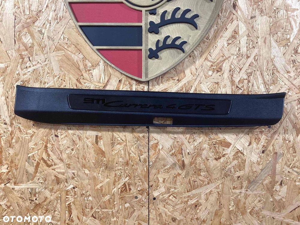 12174. porsche carrera gts listwa progu lewa 992853369a - 3