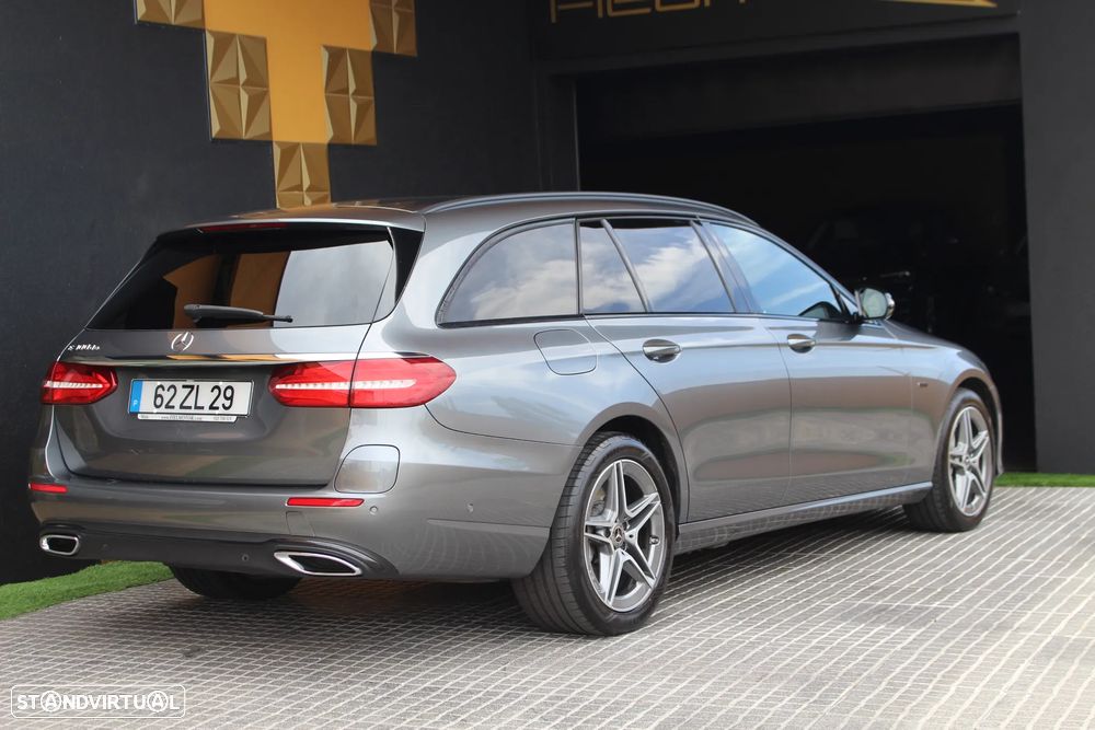 Mercedes-Benz E 300 de AMG Line - 12