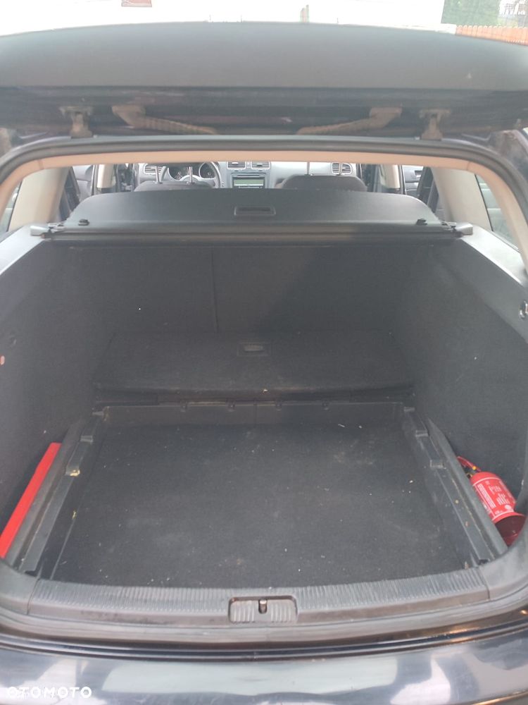 Volkswagen Golf 1.6 TDI Trendline - 12