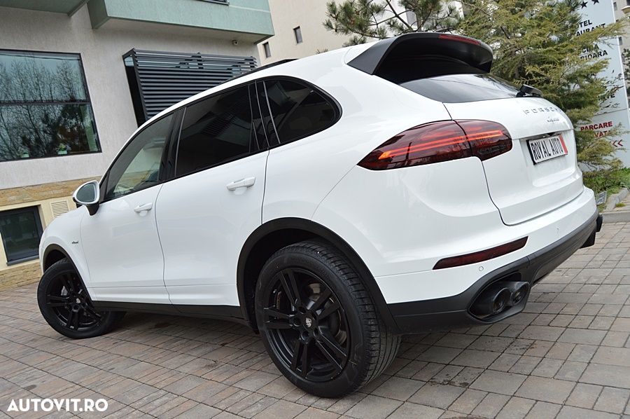 Porsche Cayenne - 7