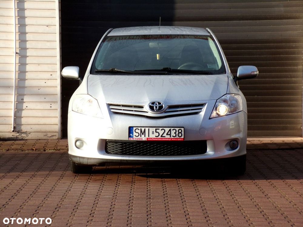 Toyota Auris - 5