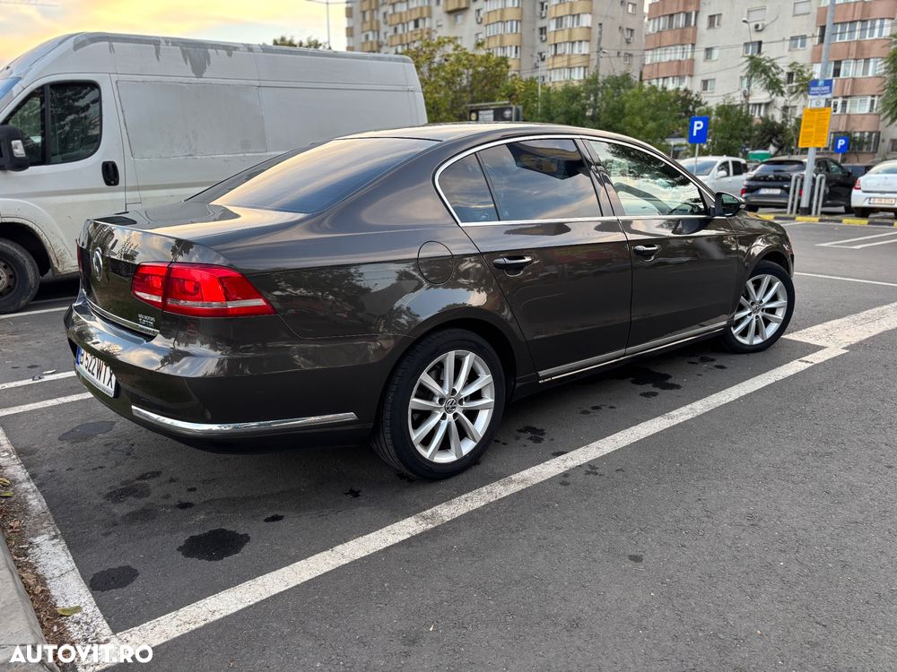 Volkswagen Passat 2.0 TDI BlueMotion Tehnology 4Motion Highline - 35