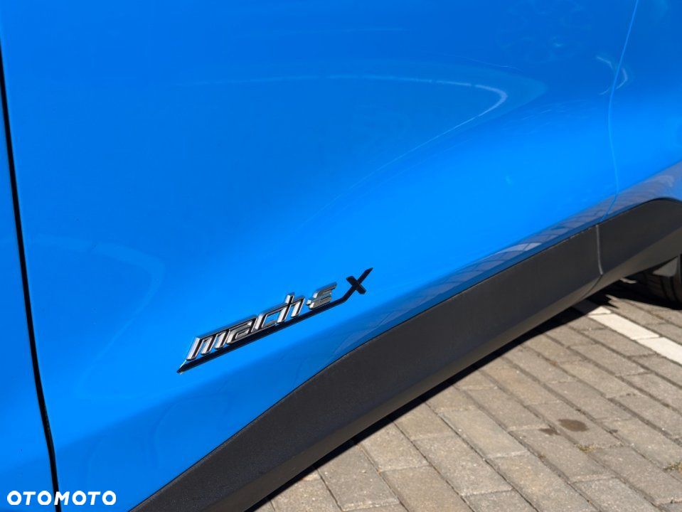 Ford Mustang Mach-E - 11