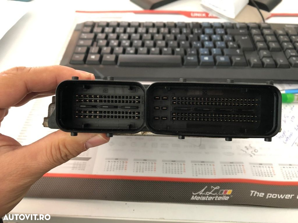 ECU VW Passat 06F906056FC 0261S0262 - 2
