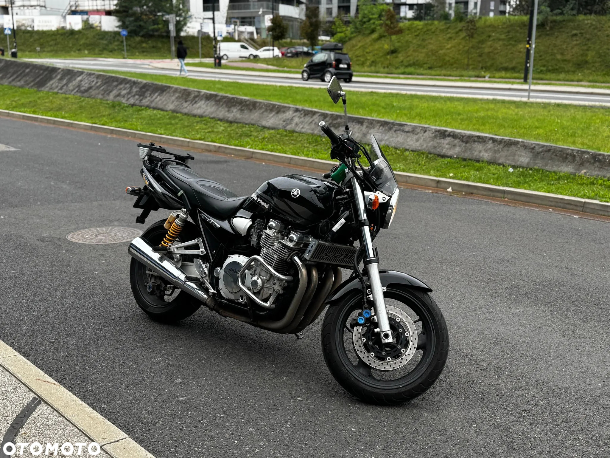 Yamaha XJR - 5