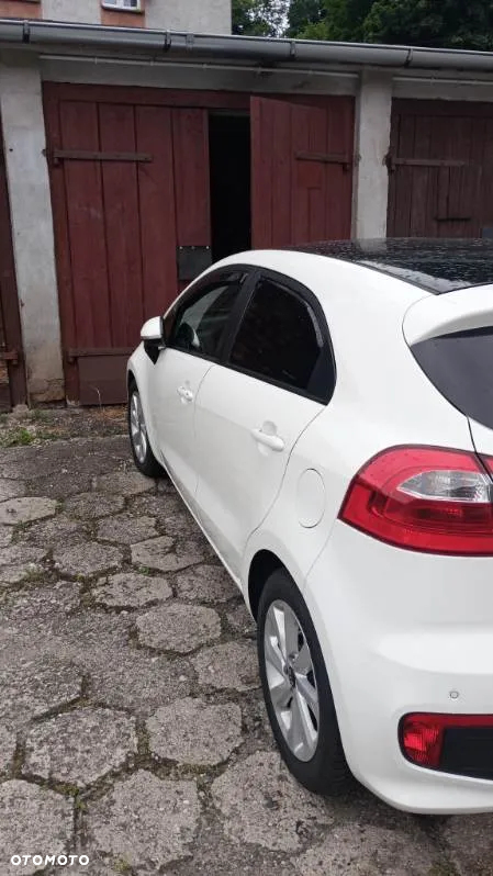 Kia Rio 1.2 L Business Line - 14