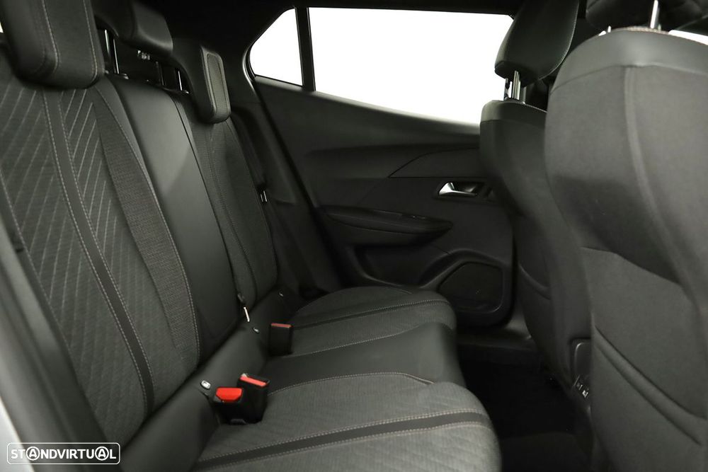 Peugeot 2008 1.2 PureTech Allure - 20