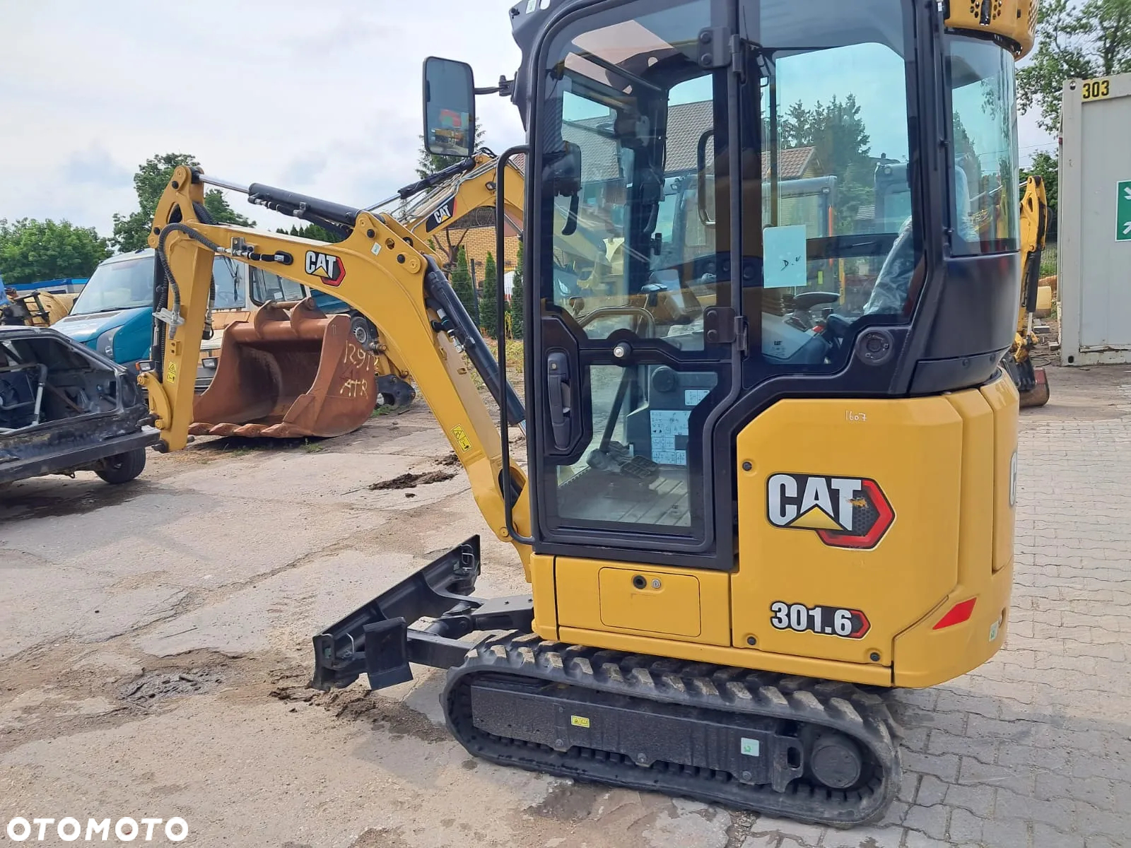 Caterpillar 301.6 - 6