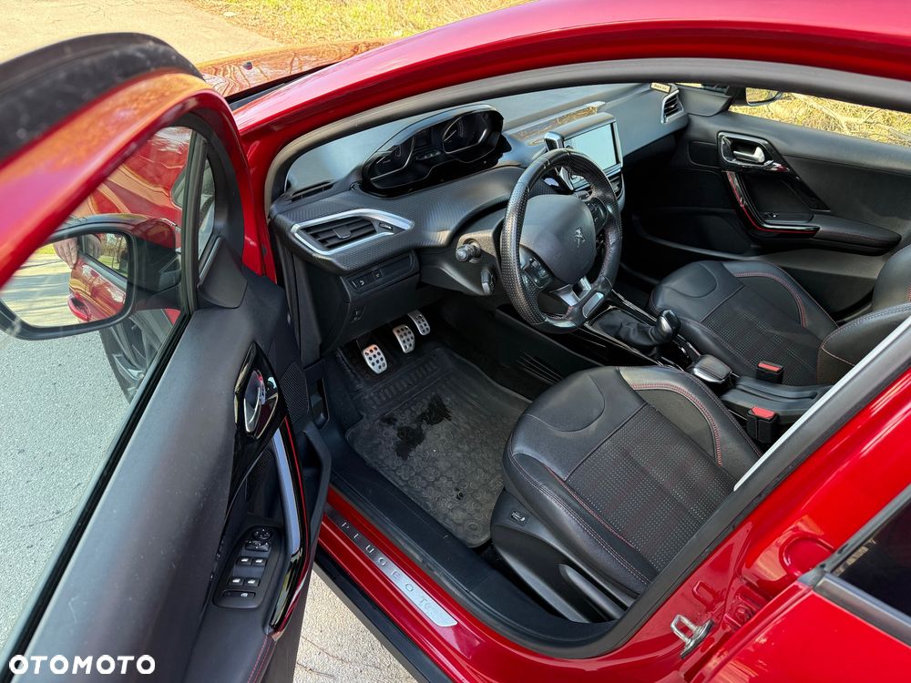 Peugeot 2008 PureTech 110 Stop&Start GT-Line Edition - 9