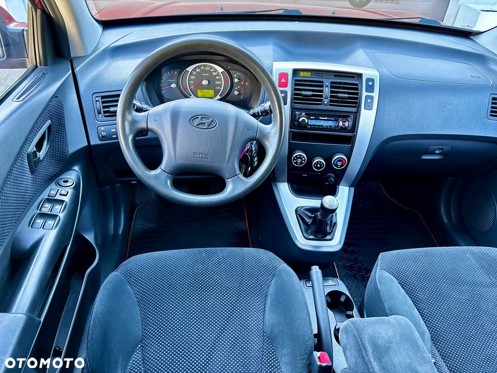 Hyundai Tucson 2.0 4WD GLS - 16