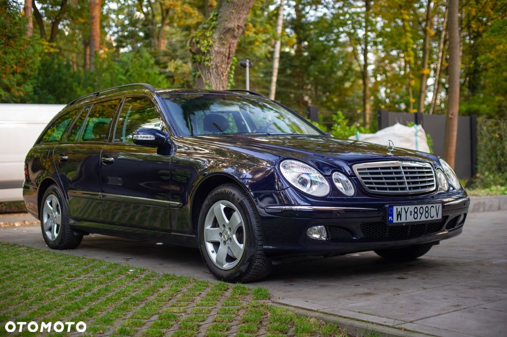 Mercedes-Benz Klasa E 320 4-Matic T Elegance - 15