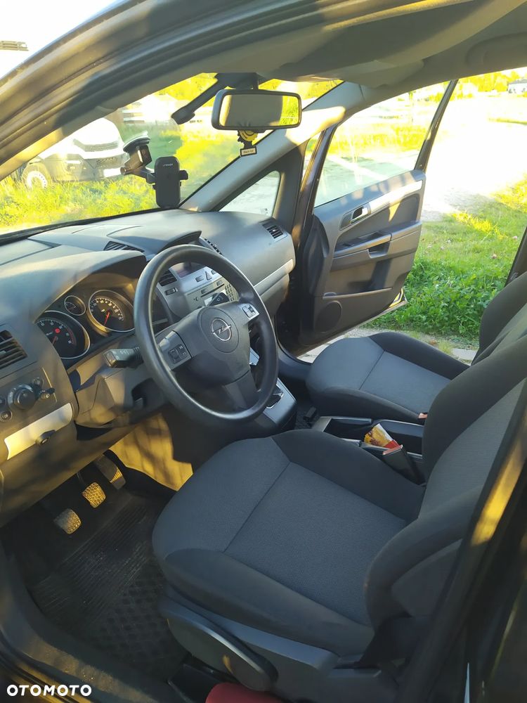 Opel Zafira 1.8 Enjoy - 6