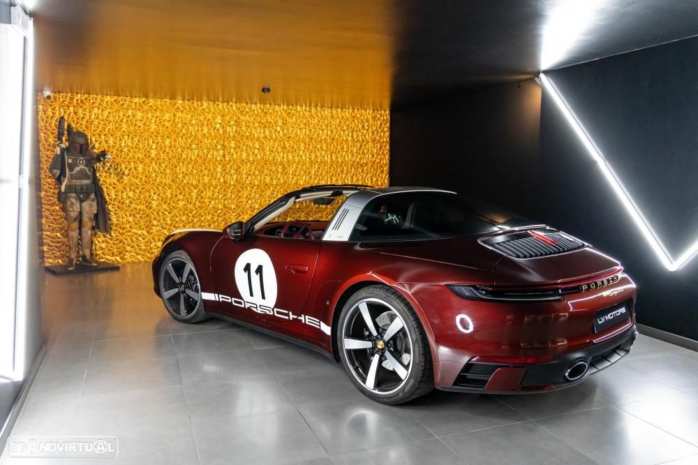 Porsche 911 (992) Targa 4S Heritage Design - 49
