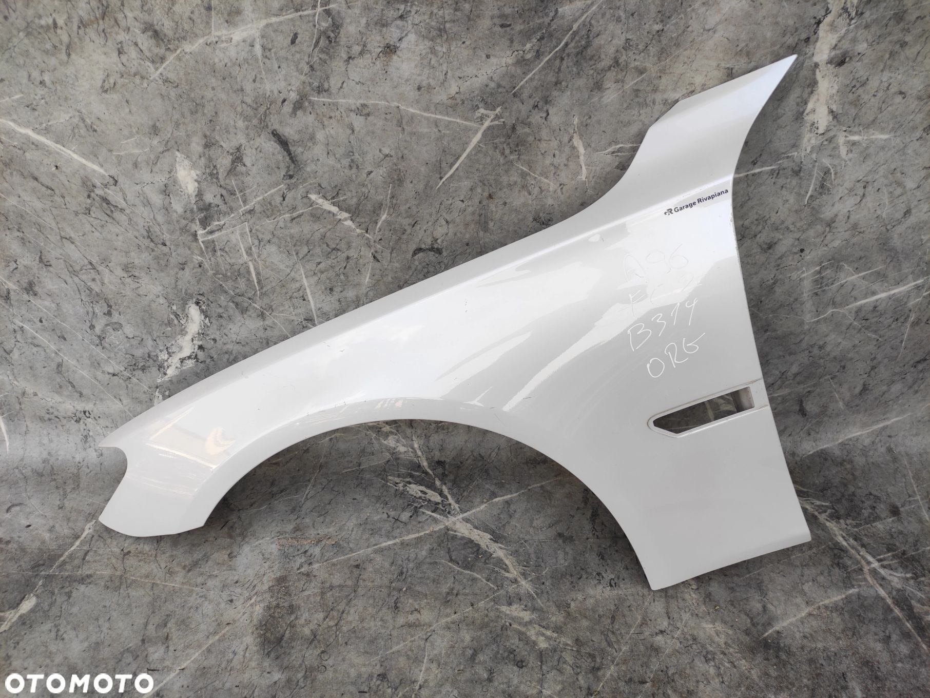 BŁOTNIK LEWY PRZÓD PRZEDNI BMW F01 F02 F03 F04 A96 MINERALWHITE ORG LAKIER - 1