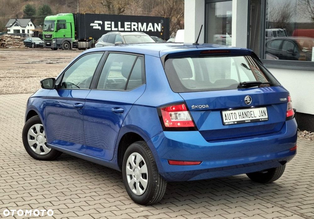Skoda Fabia - 4