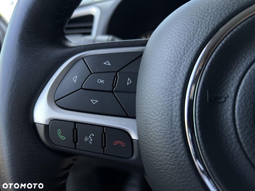 Jeep Renegade 1.4 MultiAir Longitude FWD S&S - 23