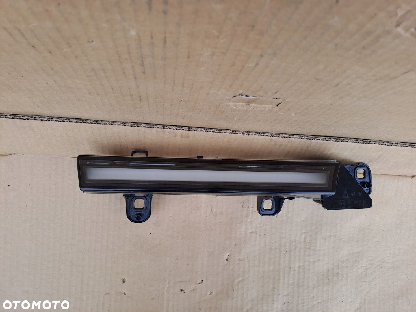 VW ID BUZZ PRAWY LED DRL ŚWIARTŁO DZIENNE 1t3941654 UŻYWANY - 7