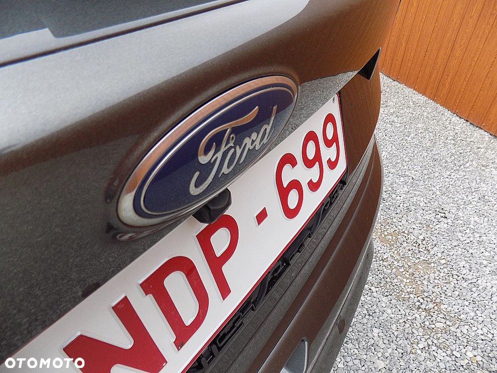 Ford Kuga 2.0 TDCi 2x4 ST-Line - 30