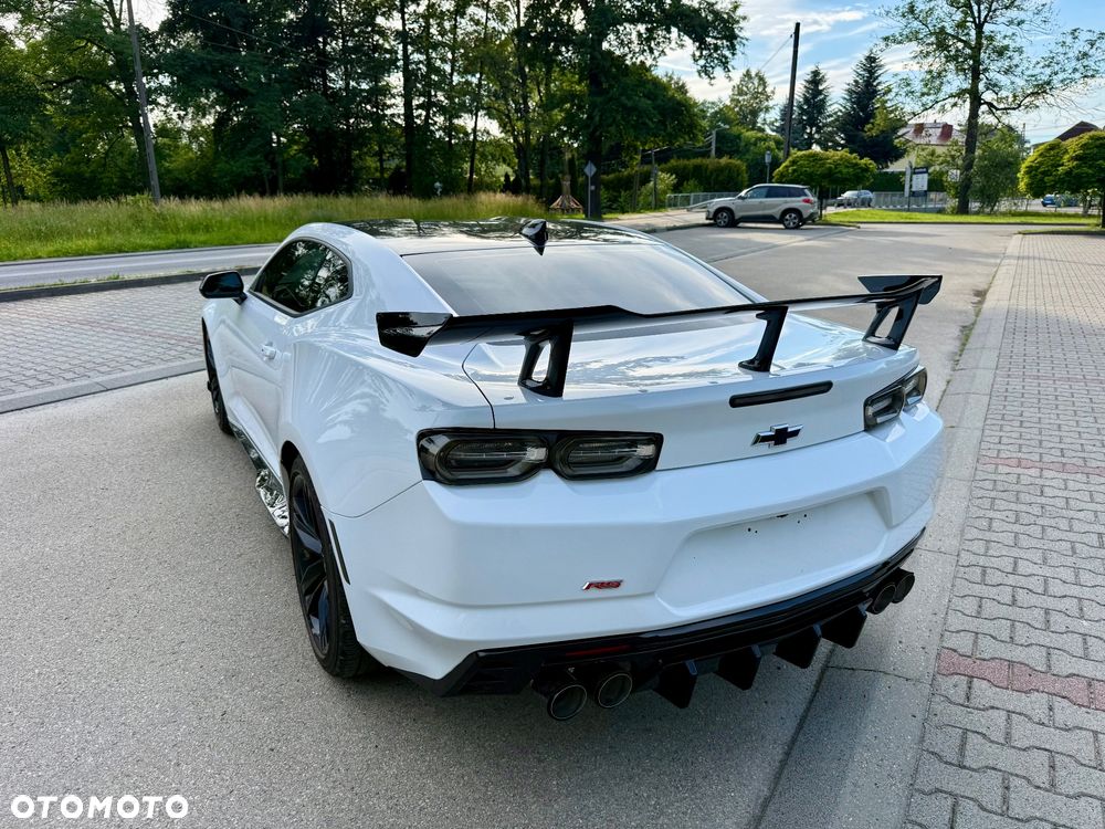 Chevrolet Camaro - 12