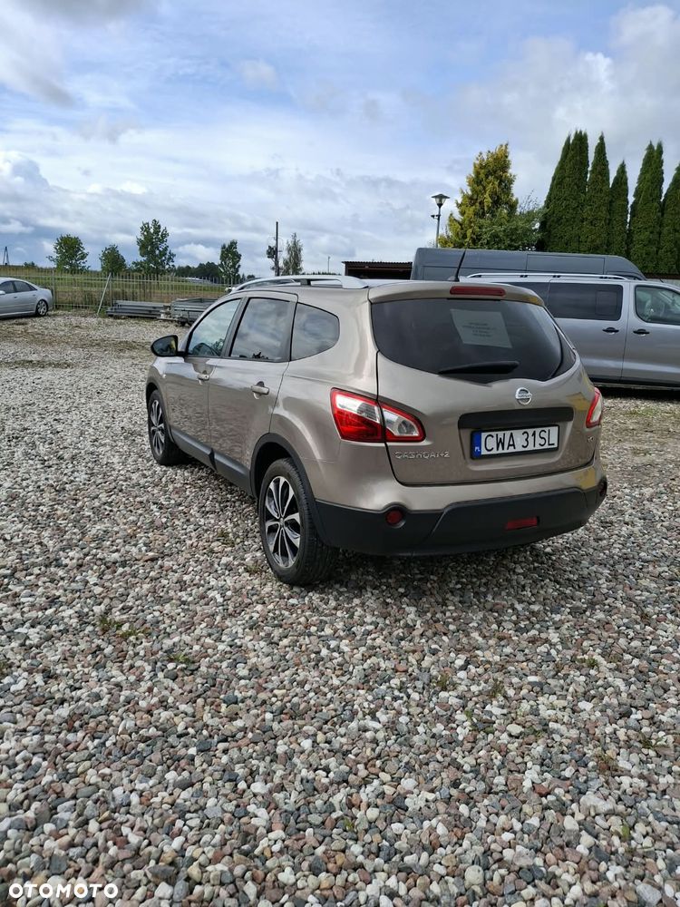 Nissan Qashqai+2 - 2
