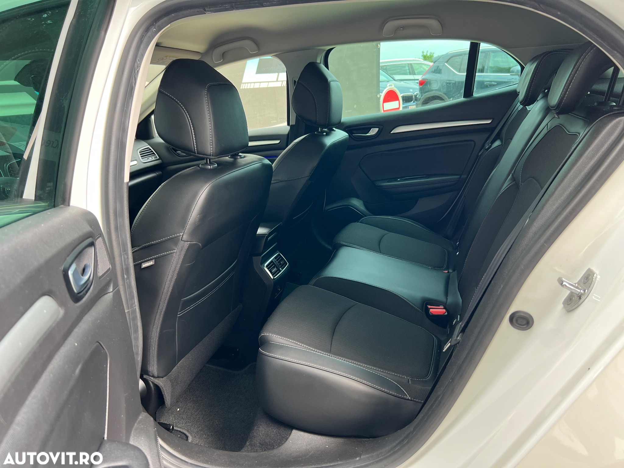 Renault Megane BLUE dCi 115 INTENS - 13