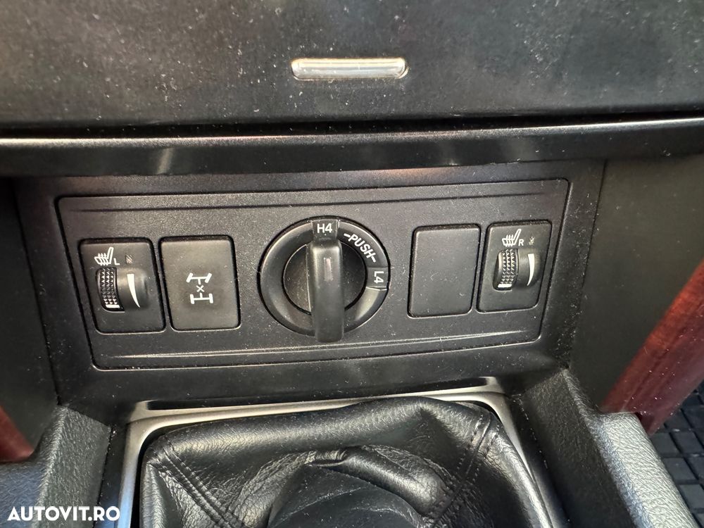 Toyota Land Cruiser 2.8l Turbo D-4D M/T Executive - 9