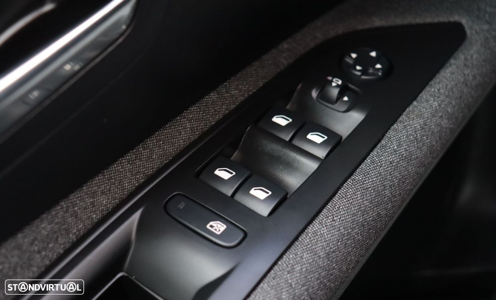 Peugeot 3008 PureTech 130 Stop & Start GPF EAT8 Active - 28