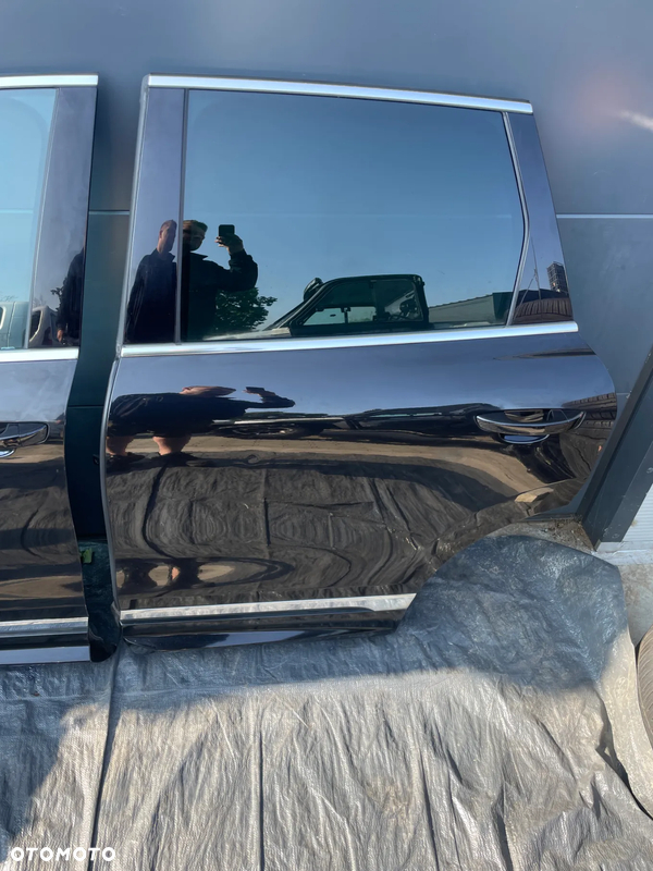VW TOUAREG 7P II LIFT drzwi lewy tył lc9x w kolor