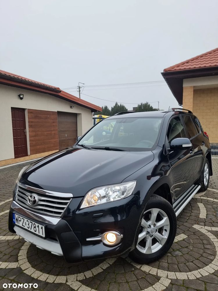 Toyota RAV4 2.2 D-4D Premium - 10
