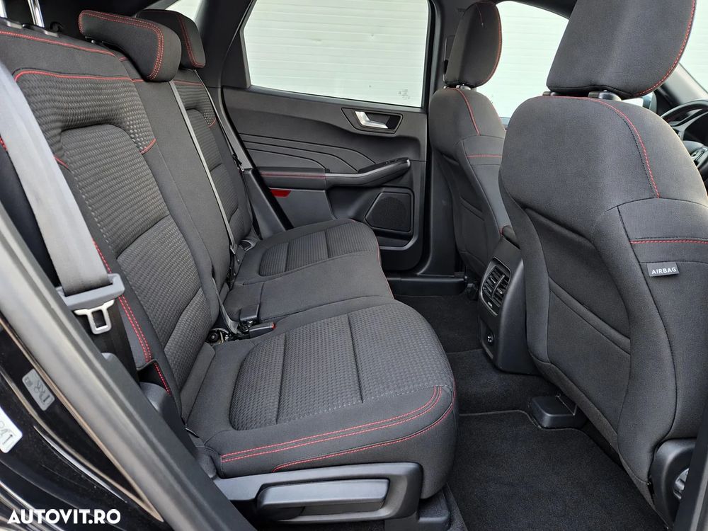 Ford Kuga 2.5 Duratec FHEV ST-LINE - 11
