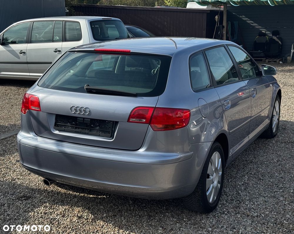 Audi A3 Sportback - 6