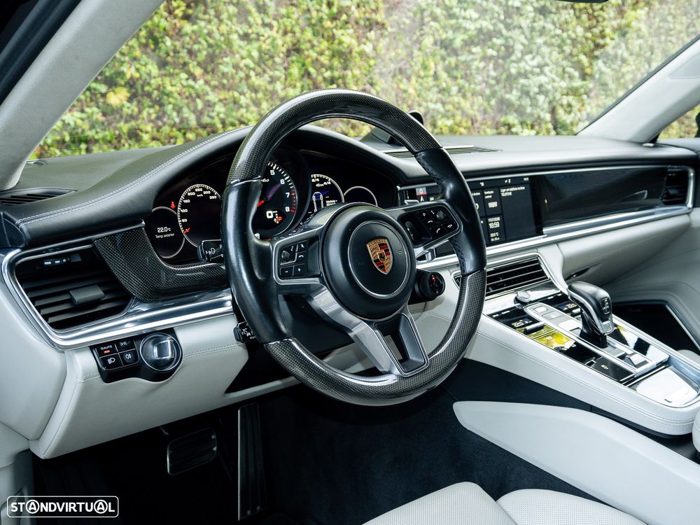 Porsche Panamera Turbo - 27