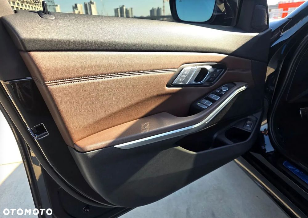 BMW Seria 3 320i GPF M Sport Sport - 13