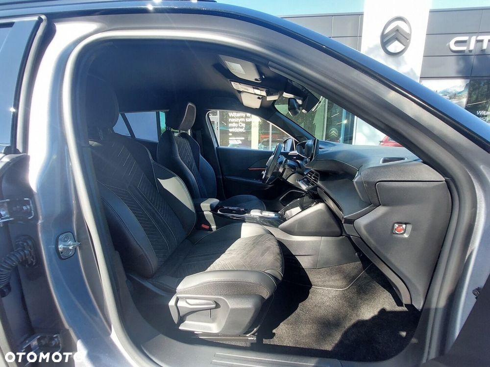 Peugeot 2008 - 11