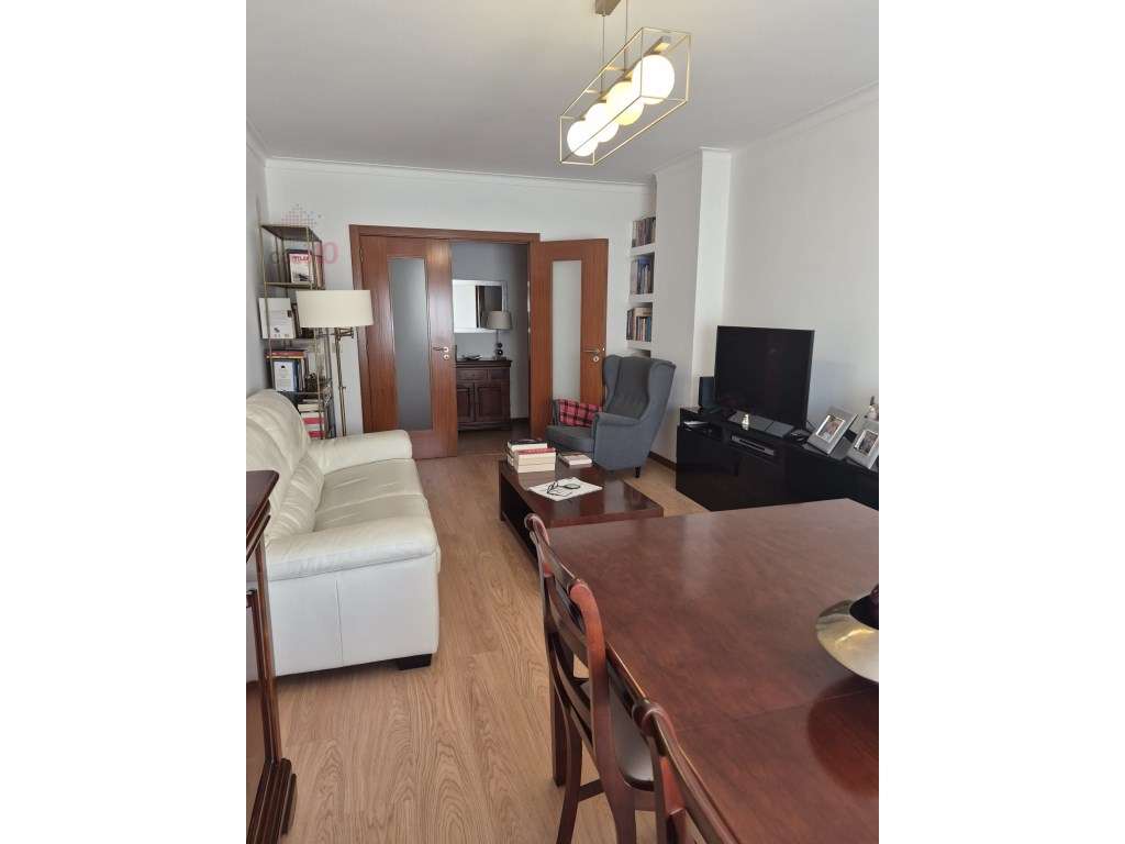 Excelente apartamento T2 para venda em Mem Martins - Grande imagem: 3/15