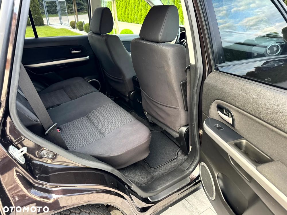 Suzuki Grand Vitara 1.9 DDiS Comfort - 19