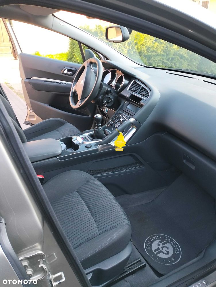 Peugeot 3008 - 8