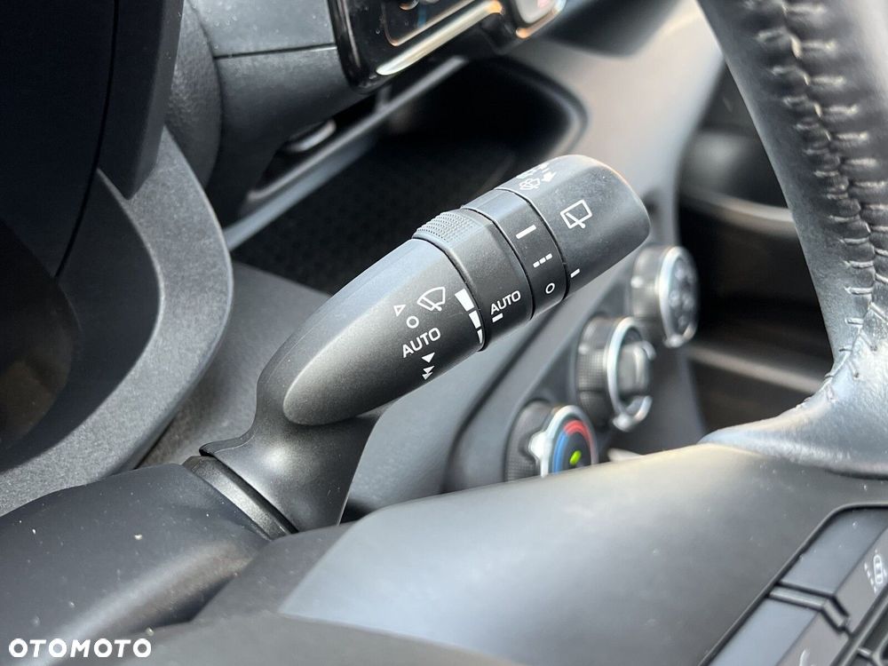 Toyota Yaris - 15