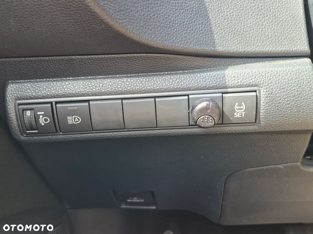 Toyota Corolla 1.5 Comfort MS - 28