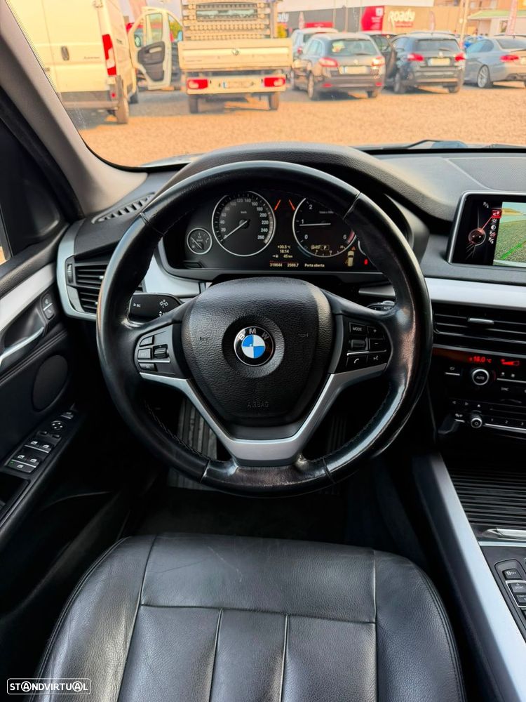 BMW X5 25 d sDrive Comfort 7L - 25