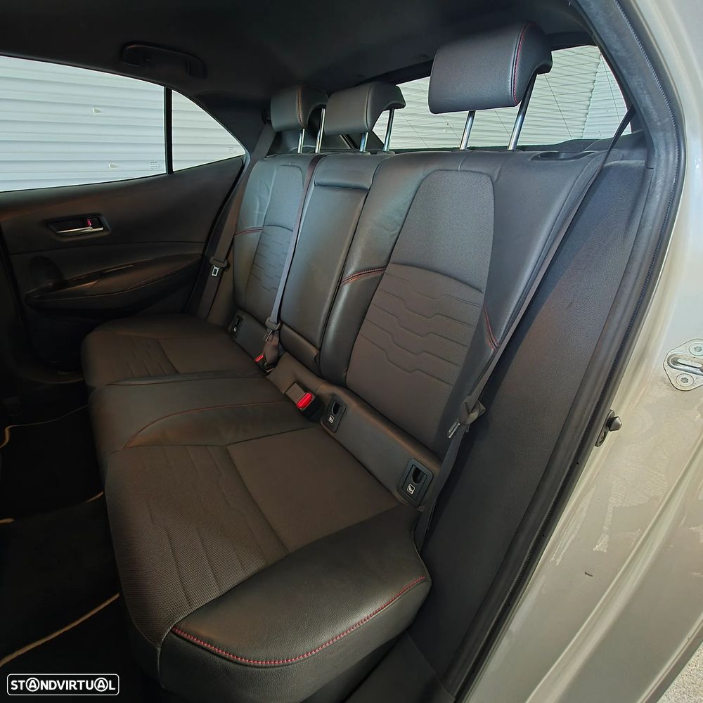 Toyota Corolla 2.0 Hybrid Exclusive - 25