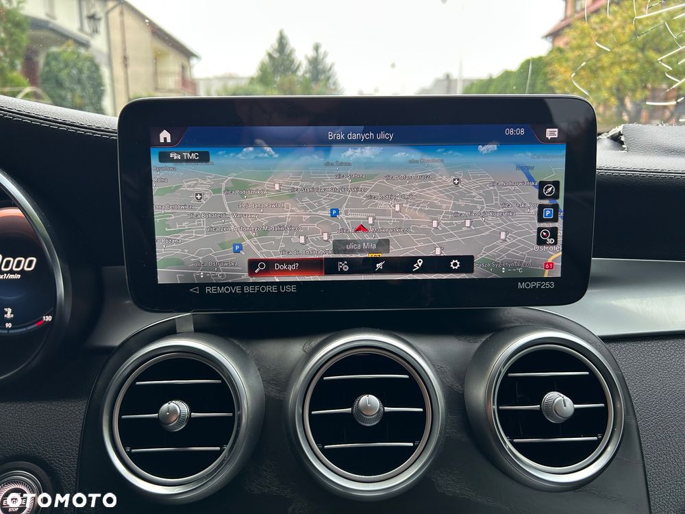 Mercedes-Benz GLC - 25