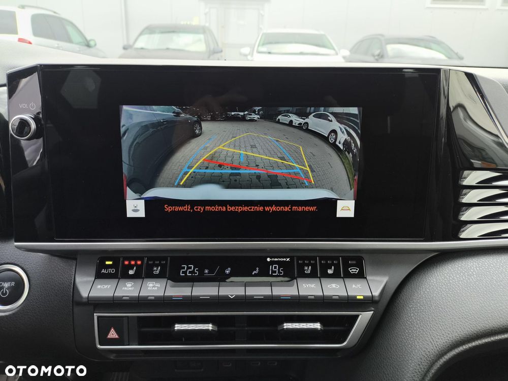 Toyota Camry - 19