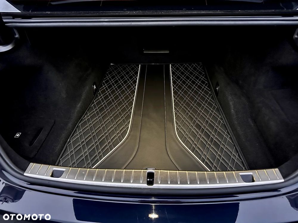 BMW Seria 7 740d xDrive - 12