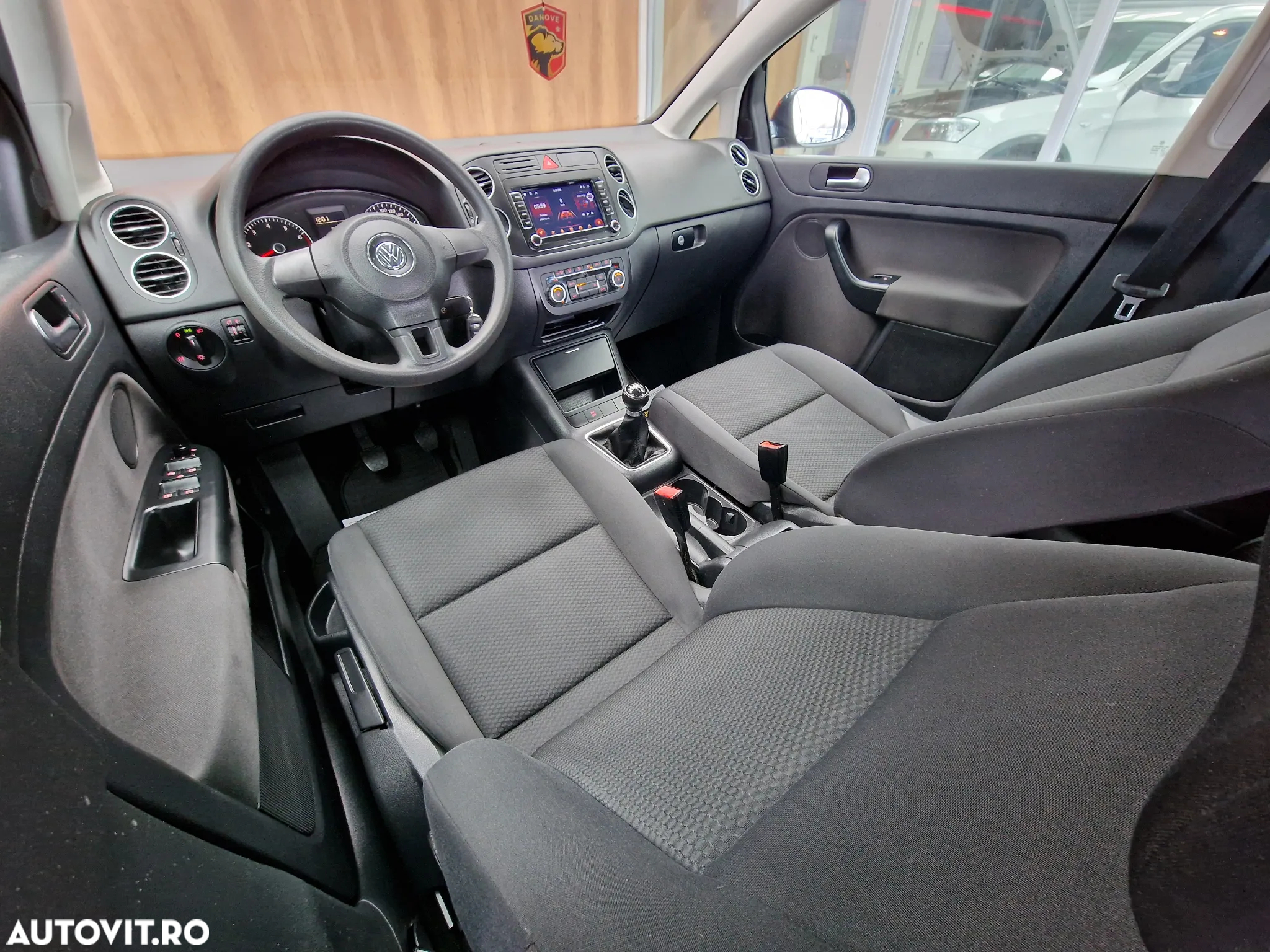 Volkswagen Golf 1.4 Comfortline - 14