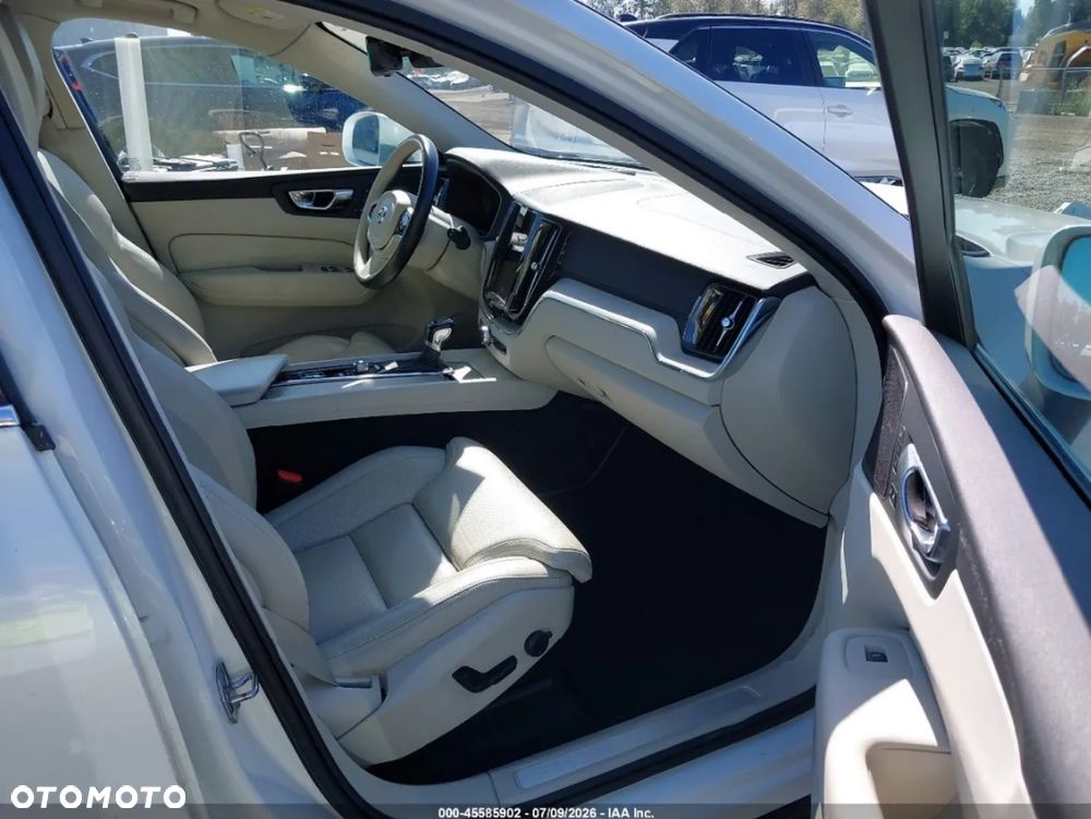 Volvo XC 60 T5 AWD Inscription - 9