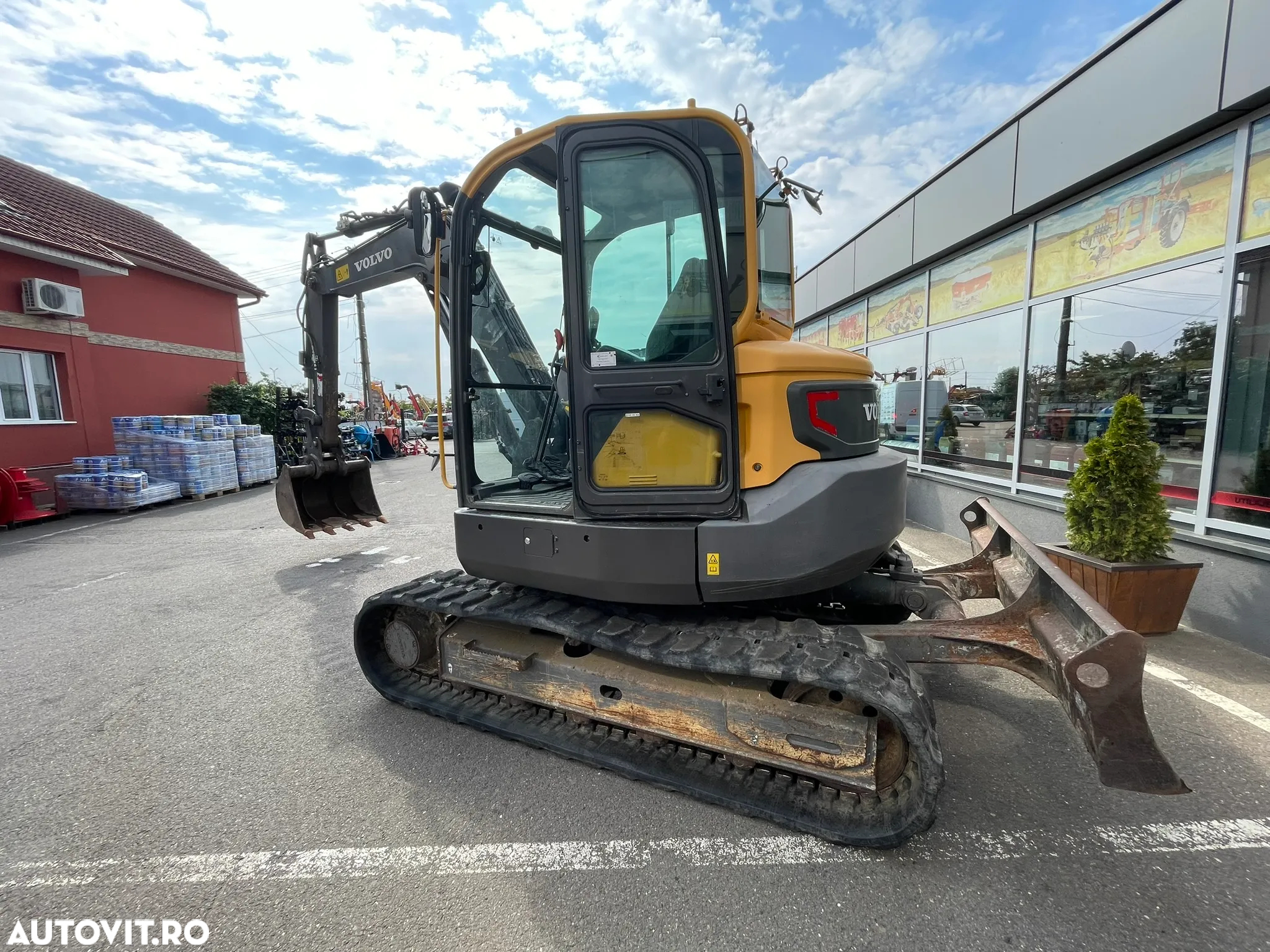 Volvo ECR88D - 8