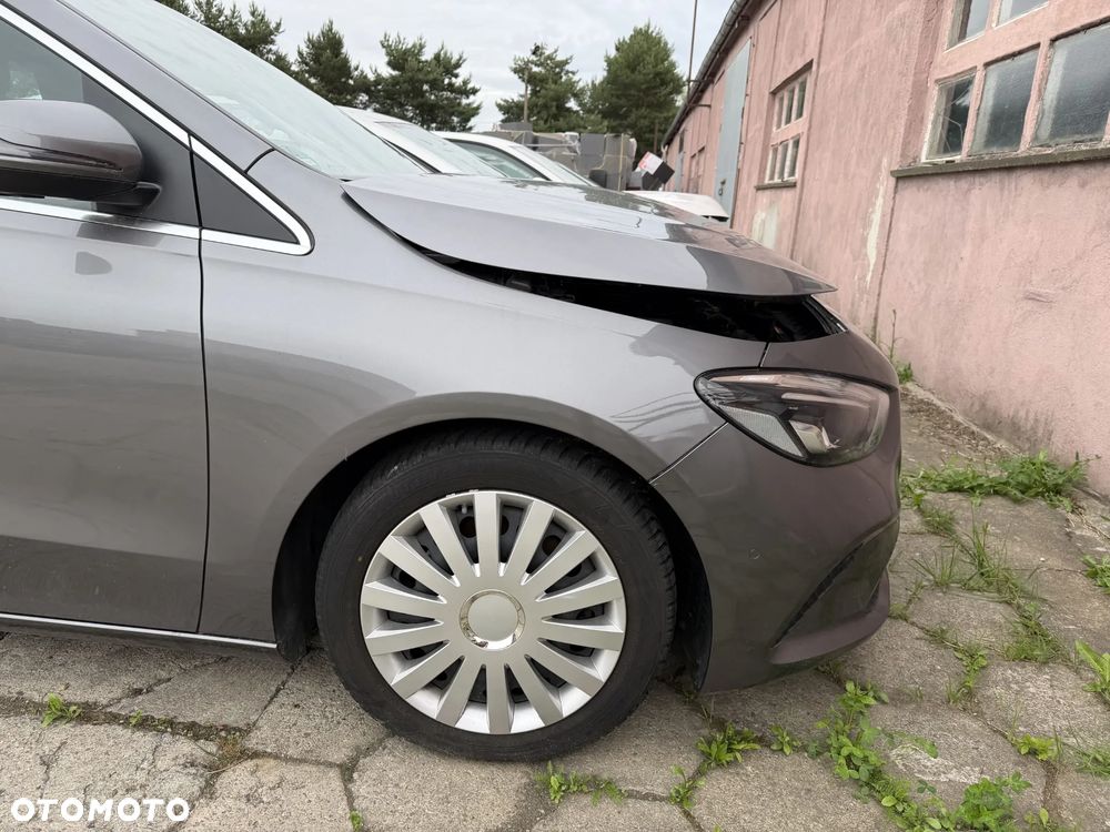 Mercedes-Benz Klasa B 220 4Matic 7G-DCT AMG Line - 14