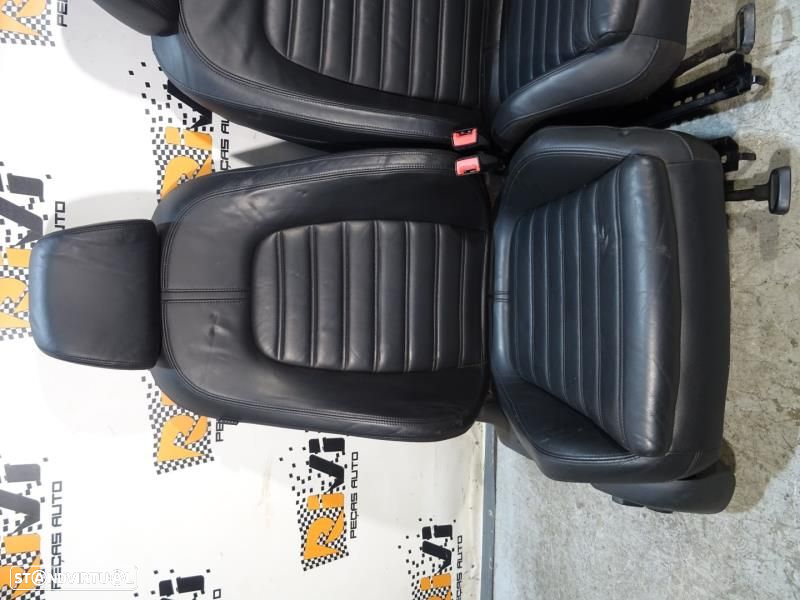 Bancos Frontais Volkswagen Passat B6 me Pele - 2