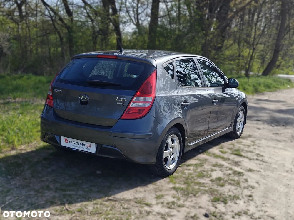 Hyundai i30 1.4 Classic + EU5 - 12